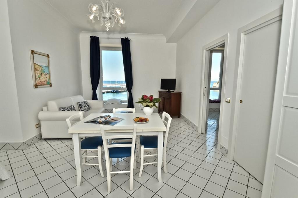 Palazzo Dogana Rooms Agropoli Exterior photo